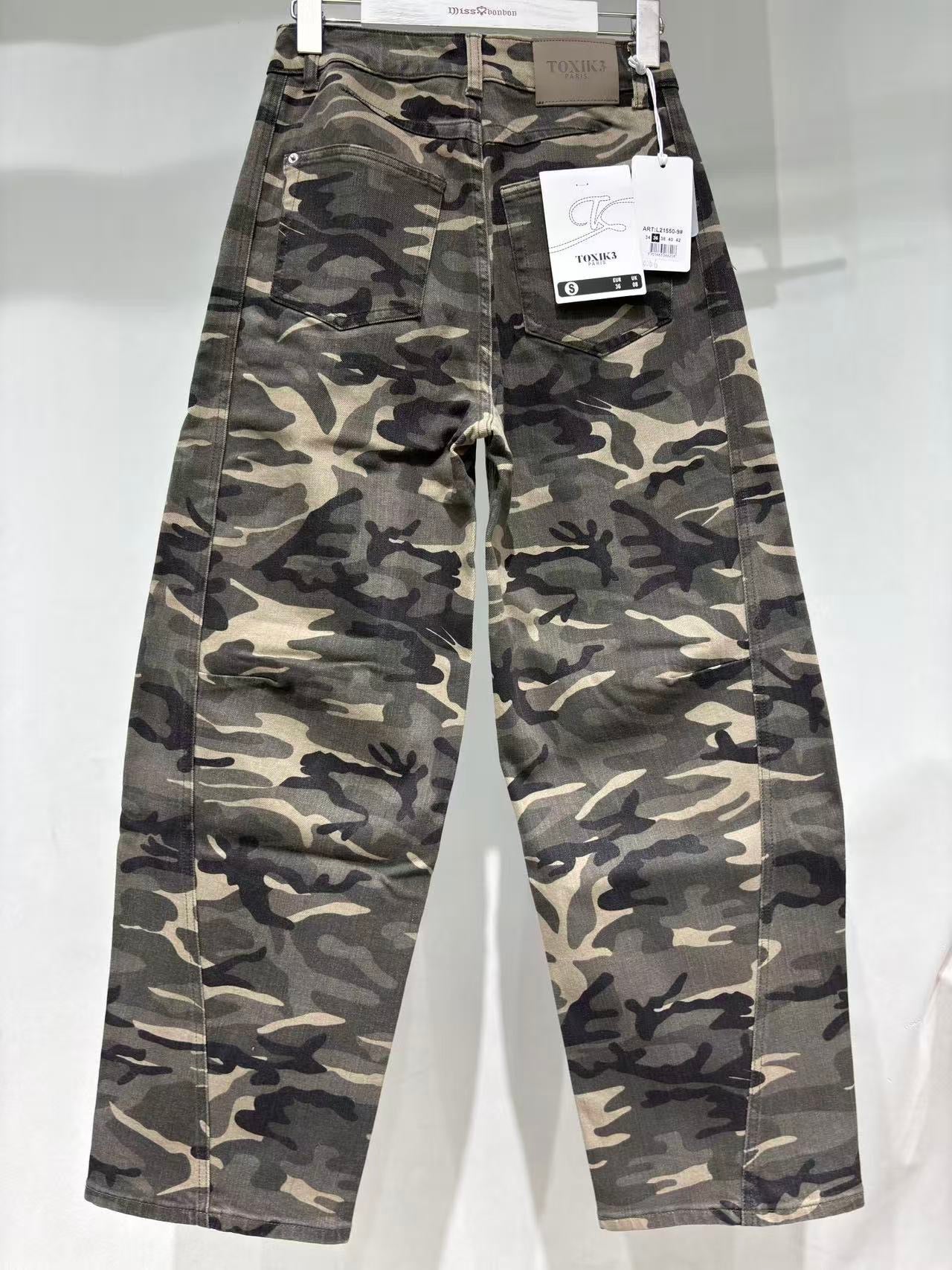 Toxic Barrel | Camouflage jeans
