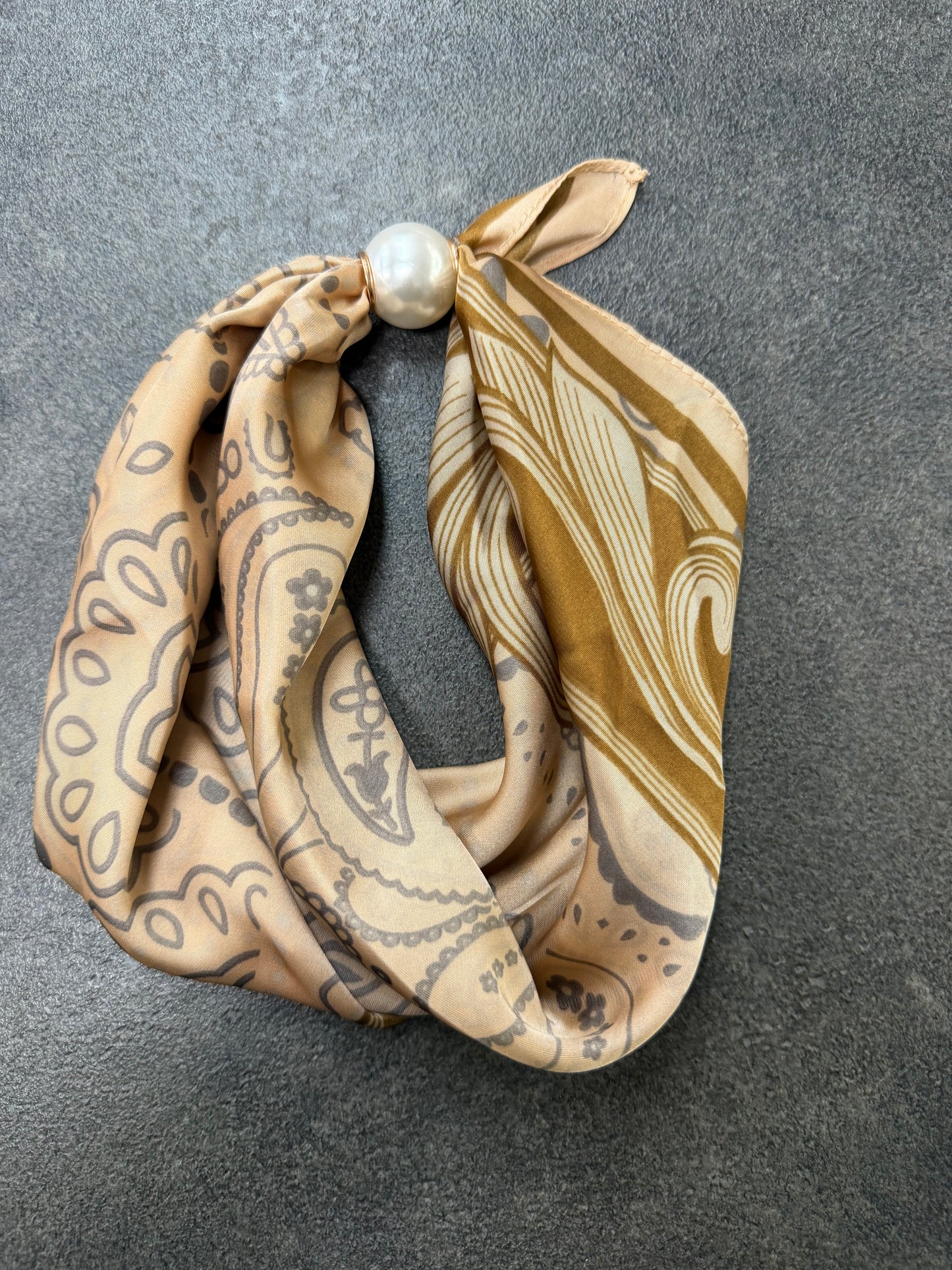 Magneet sjaaltjes I Taupe