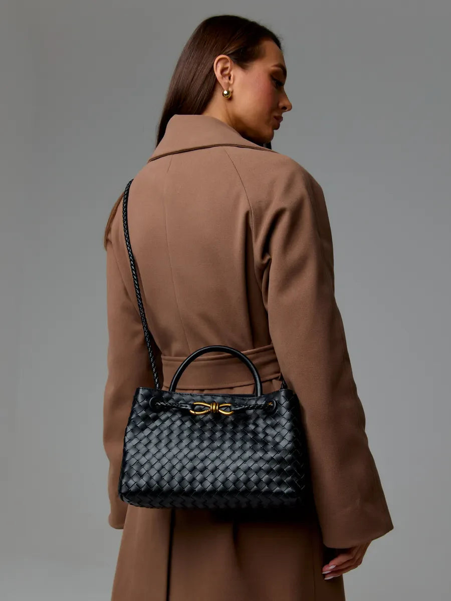 Ever Elegance™ I Selene Zwart
