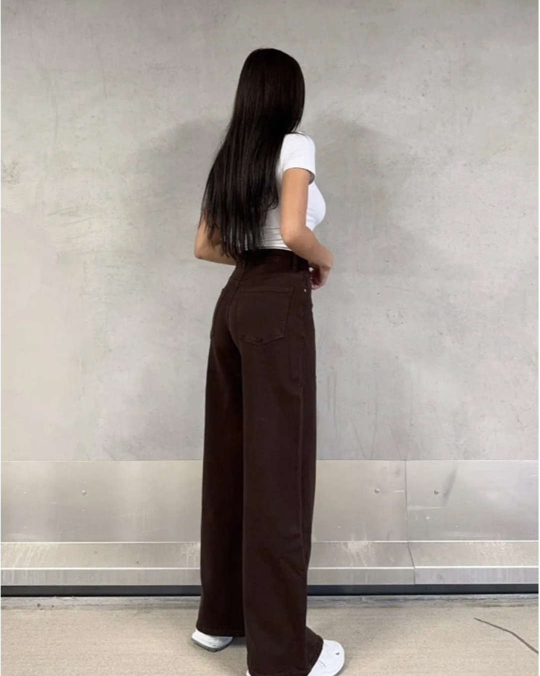 Wide-Leg Stretch | Bruin