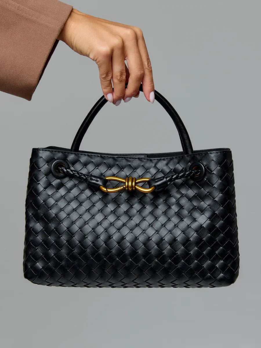 Ever Elegance™ I Selene Zwart