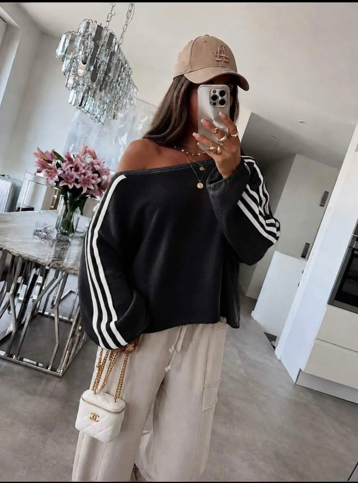 Trui off shoulder bies I Zwart