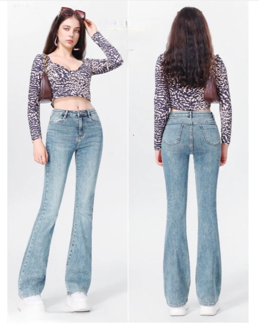 Hello-miss Flaired jeans | New Wash