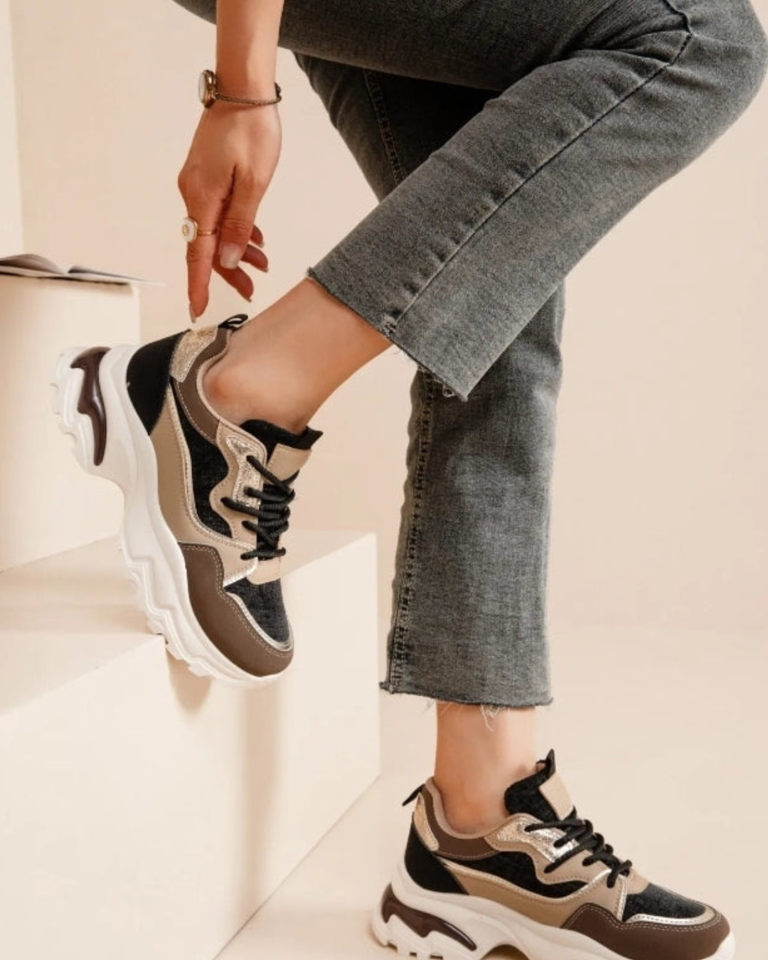 Sneakers  | Bruin