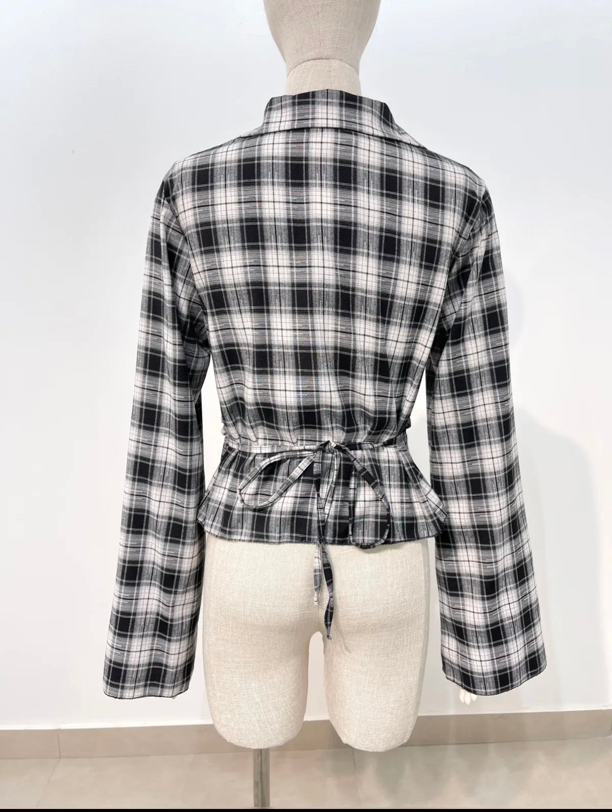 Blouse Amy getailleerd  I Zwart