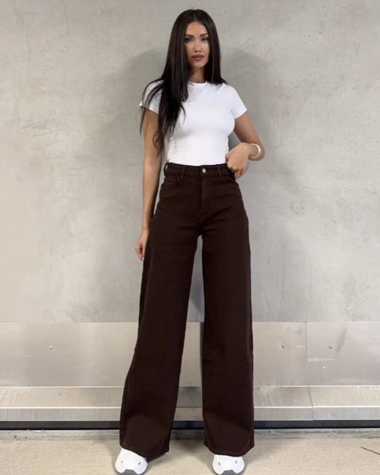 Wide-Leg Stretch | Bruin