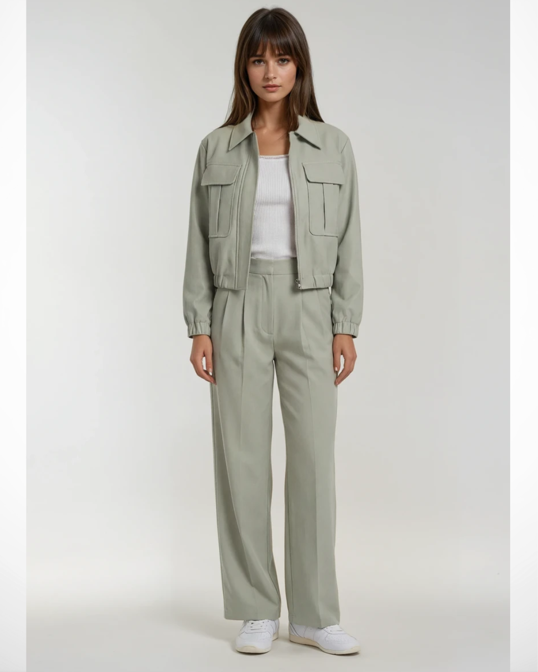 Pak Bomber I Mint