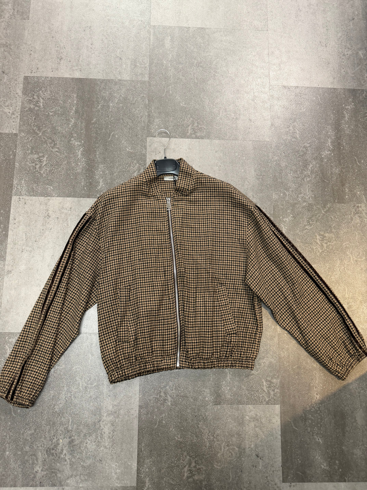 Bomber Ruit bies I Beige