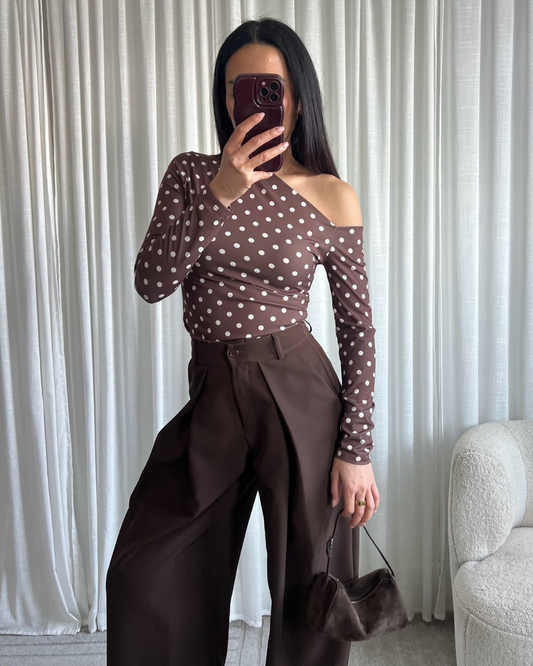 Top Off-Shoulder Stippen Lang I Bruin