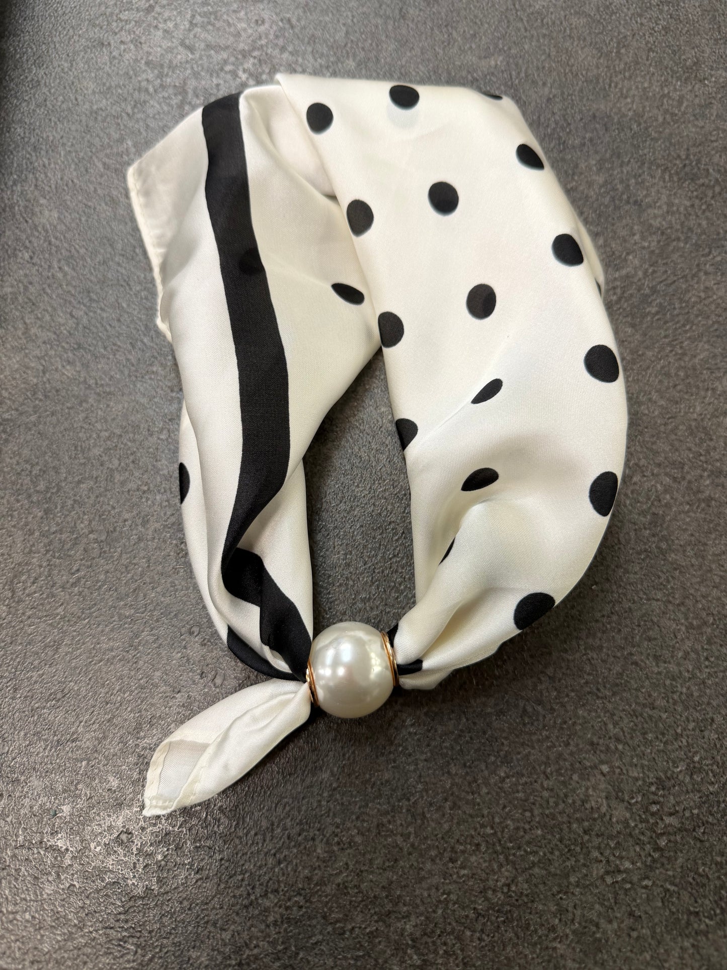Magneet sjaaltjes I Wit / Zwart dots