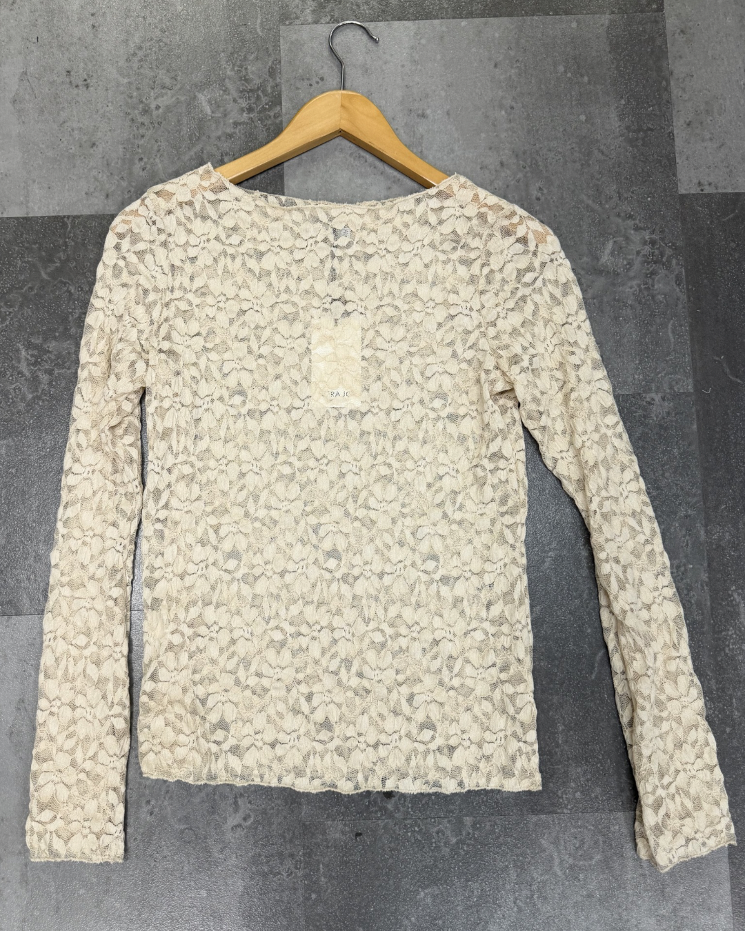 Transparant Top Amy vlindermouw | Beige