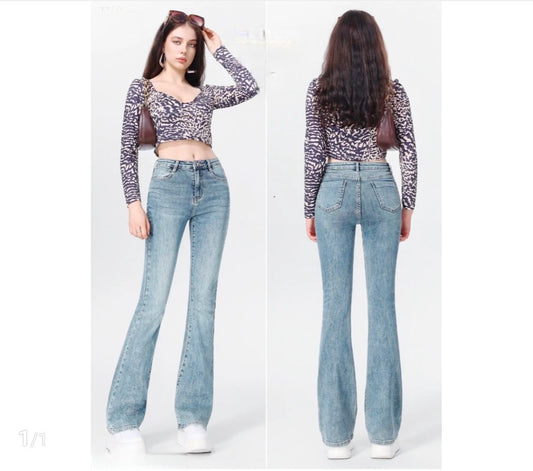 Hello-miss Flaired jeans | New Wash