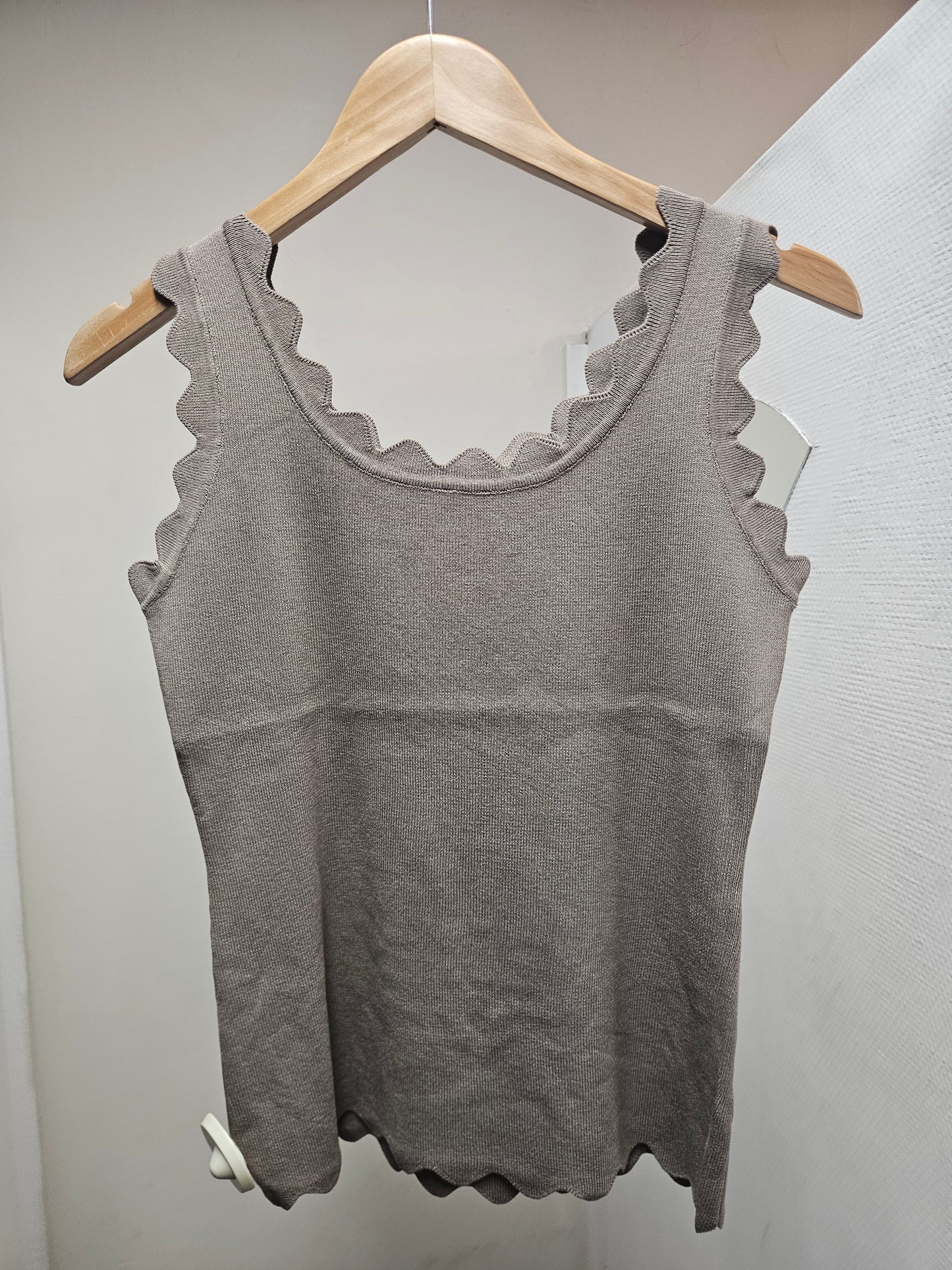 Hemdje Kartelrand | Taupe